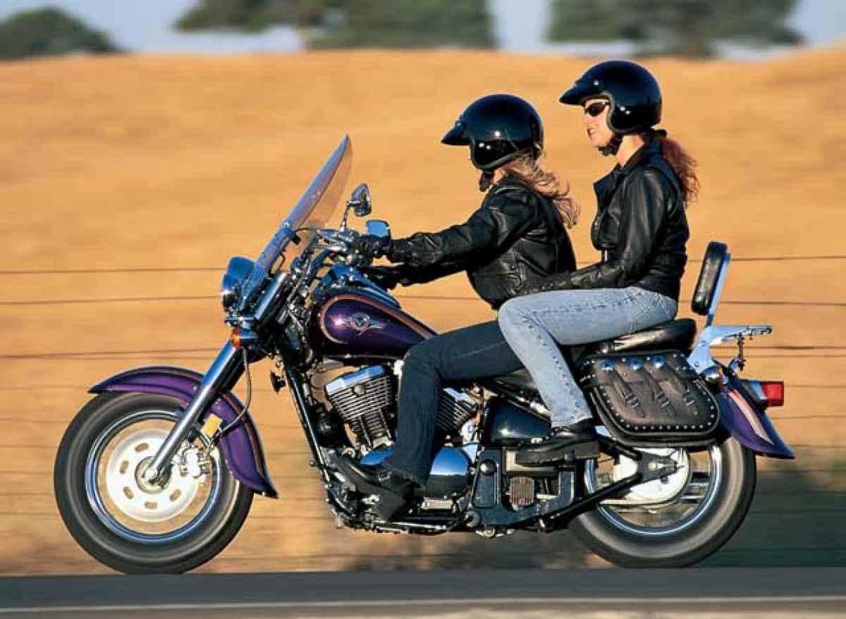 roupa feminina para viajar de moto